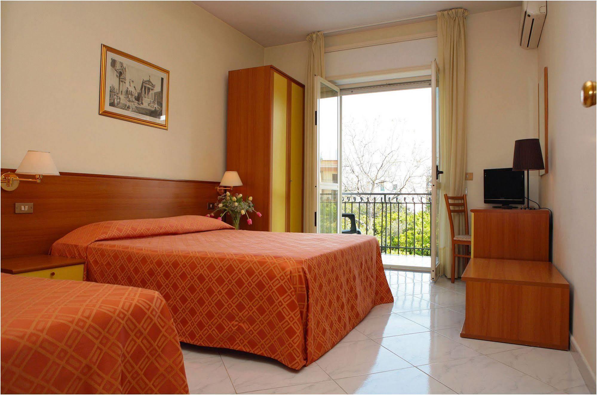 Hotel Iside Pompei Exterior foto