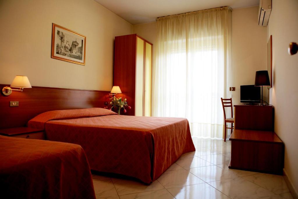 Hotel Iside Pompei Zimmer foto